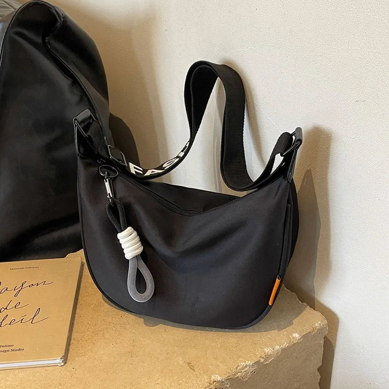 2024 New Fashion Crossbody Bag Simple Wide Shoulder Strap Design Single Shoulder Bag Original Style Commuting Dumpling Women Bag