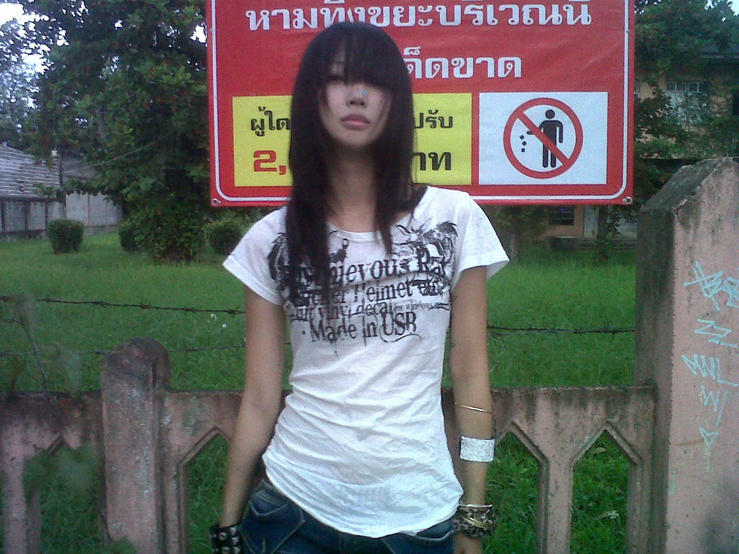 Karrram Trashy Y2k Letter Print T-shirt Grunge Aesthetics Short Sleeve Tattoo Tops Vintage 2000s Style Streetwear American Retro