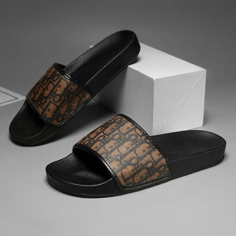Outdoor Sandals Clogs Beach Slippers Summer Men Fashion Slippers Indoor Home Slides Bathroom Shoes Comfortable Soft Flip Flops