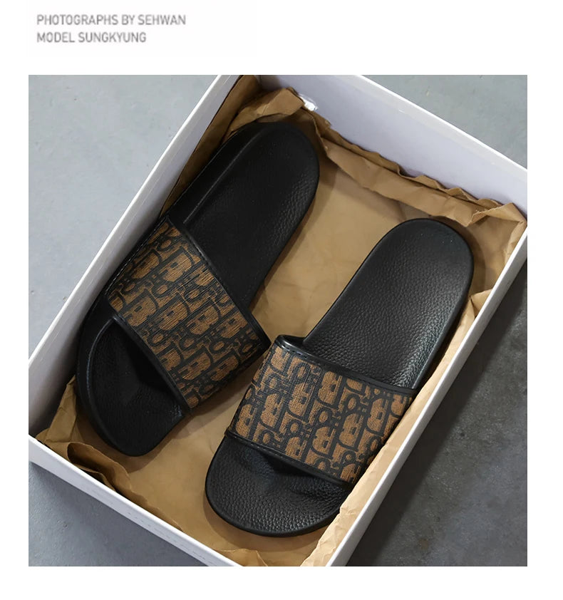 Outdoor Sandals Clogs Beach Slippers Summer Men Fashion Slippers Indoor Home Slides Bathroom Shoes Comfortable Soft Flip Flops
