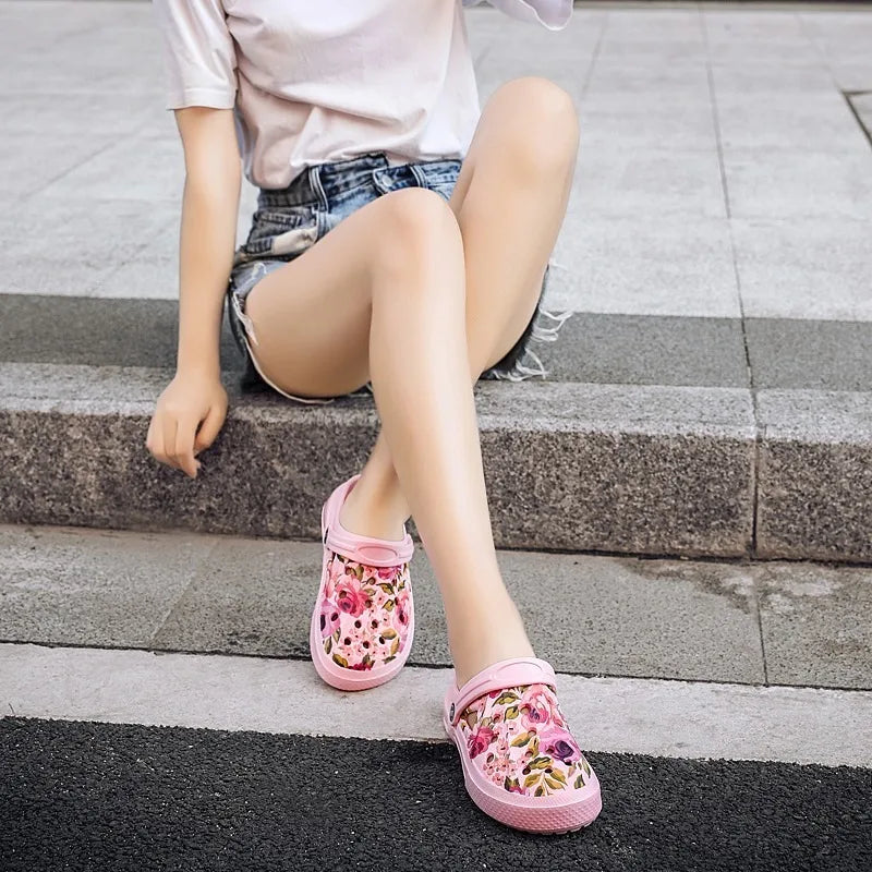 2006 Women's Ethnic Shoes Clogs Soft Sole Two-way Wear for Beach Mules and Pool Women Garden Slides Indoor Nursing Clogs Sandals