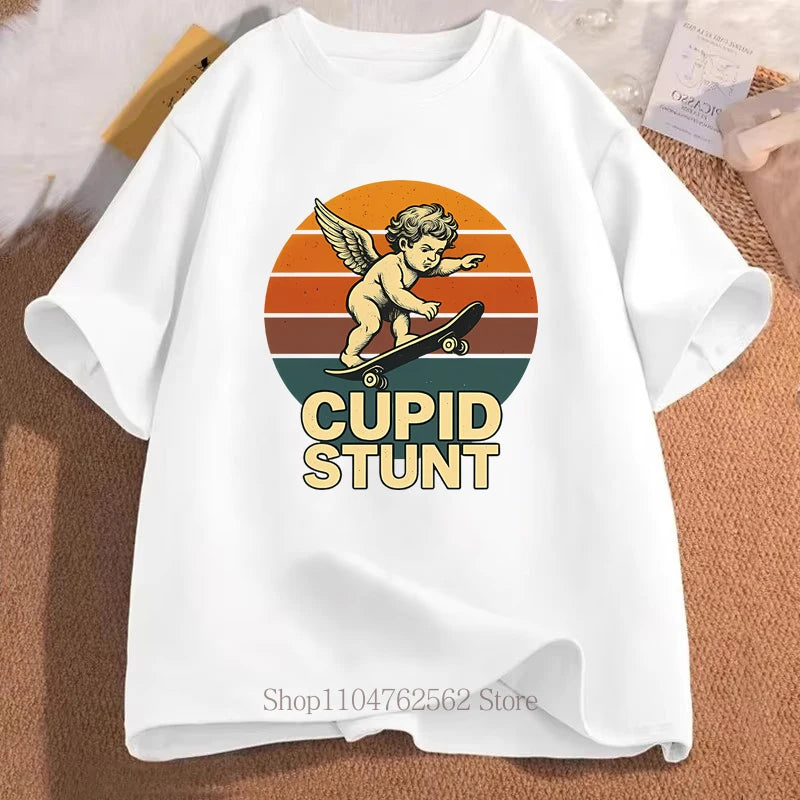 Cupid Stunt Graphic Print T-shirts Men Clothing Summe Casual Fashion Funny Meme Oversize O-Neck Short Sleeve Tops T-shirts