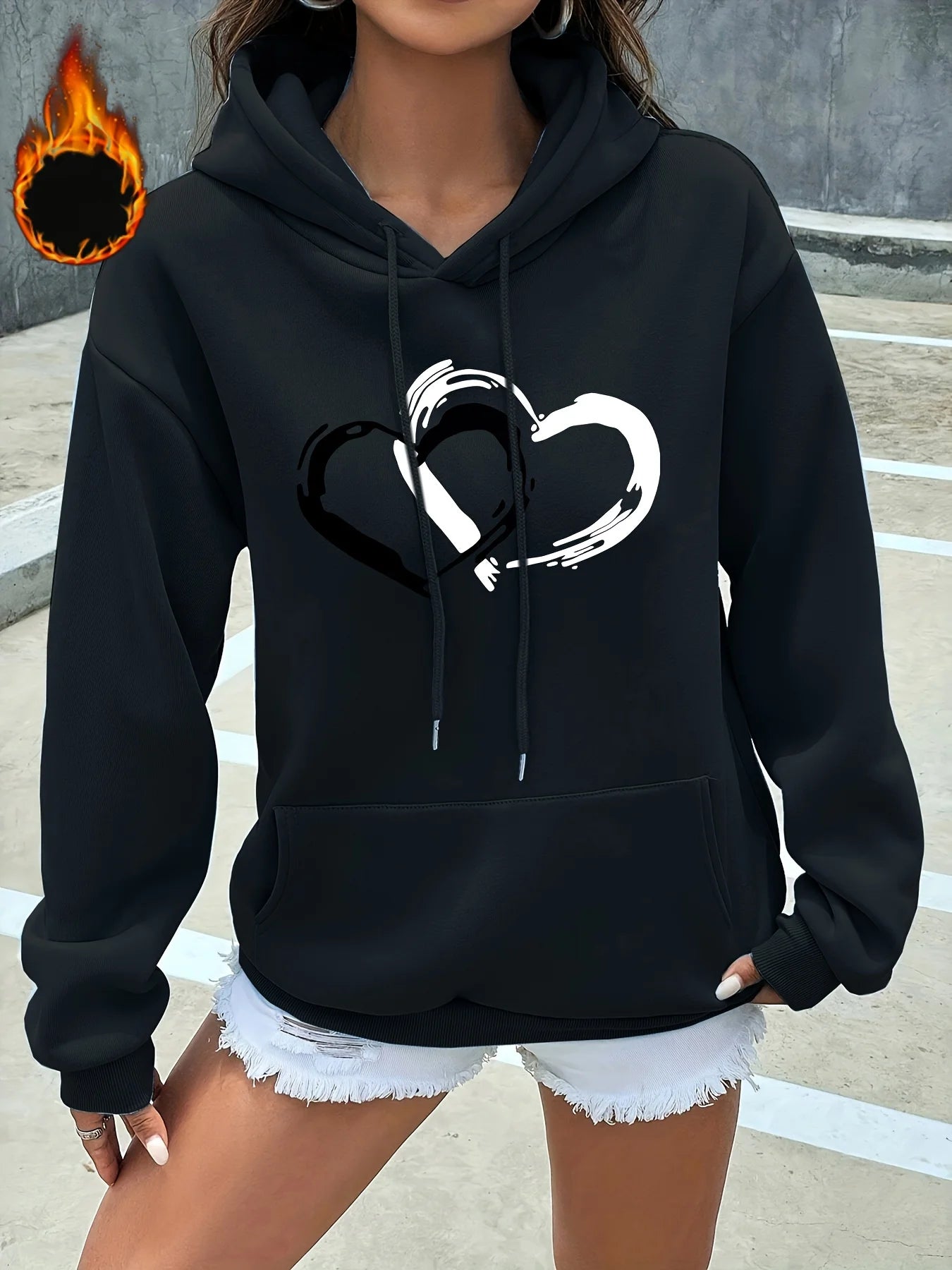 Women's casual hoodie sweatshirt heart graphic print round neck long sleeved autumn and winter warm regular version