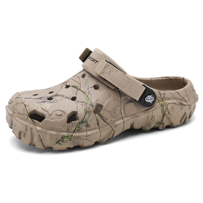 Men Clogs Slippers High Quality Classic Outdoor Anti-Slip Garden Shoes Lightweight Fashion Casual Sandals Big Size 45 46 47