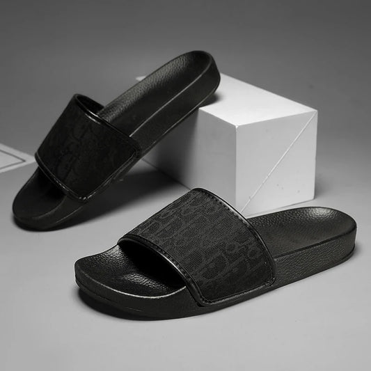 Outdoor Sandals Clogs Beach Slippers Summer Men Fashion Slippers Indoor Home Slides Bathroom Shoes Comfortable Soft Flip Flops