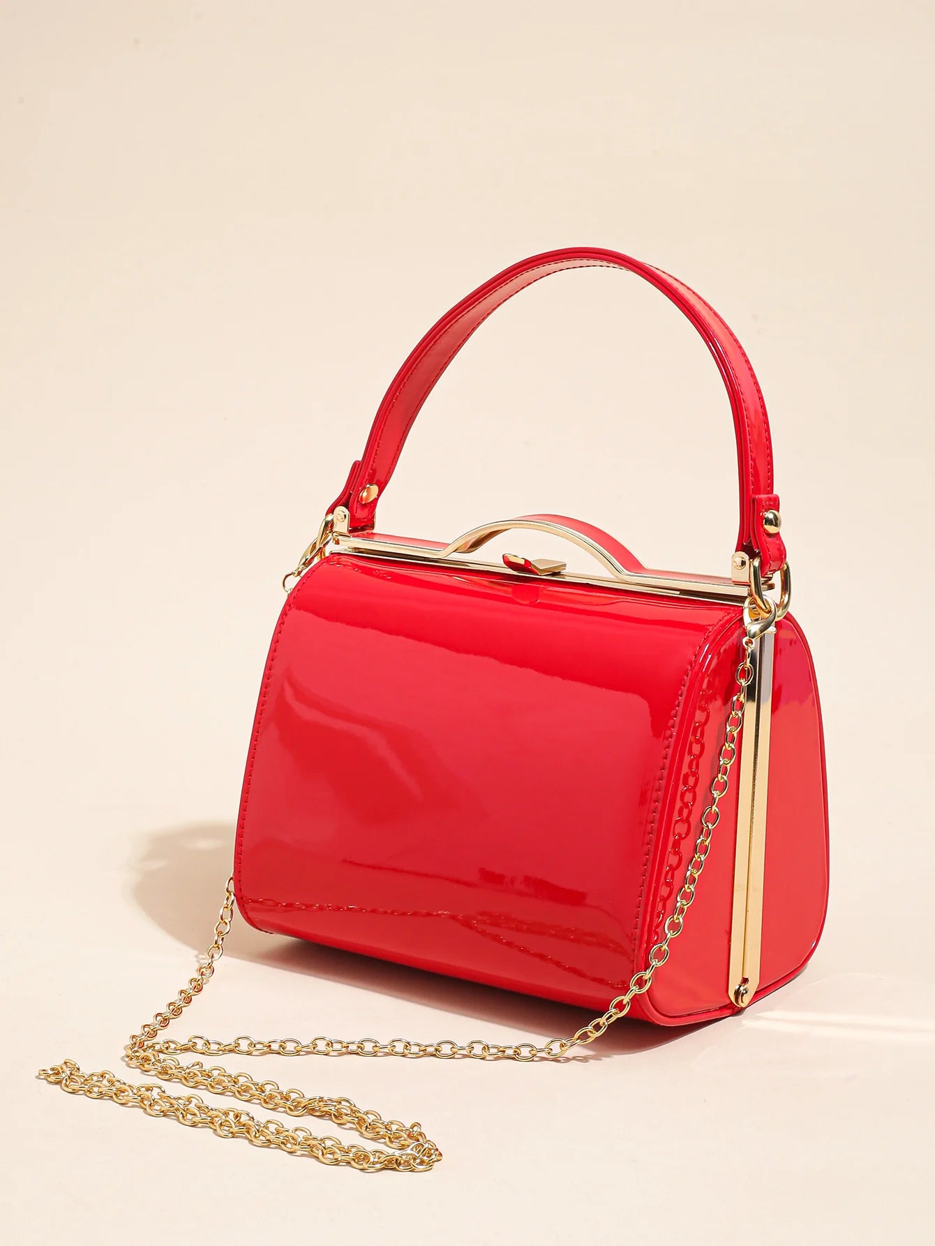 Highlight Cute Simple Patent Leather Pearlescent Leather Handheld Hard Shell Clip Dinner Bag