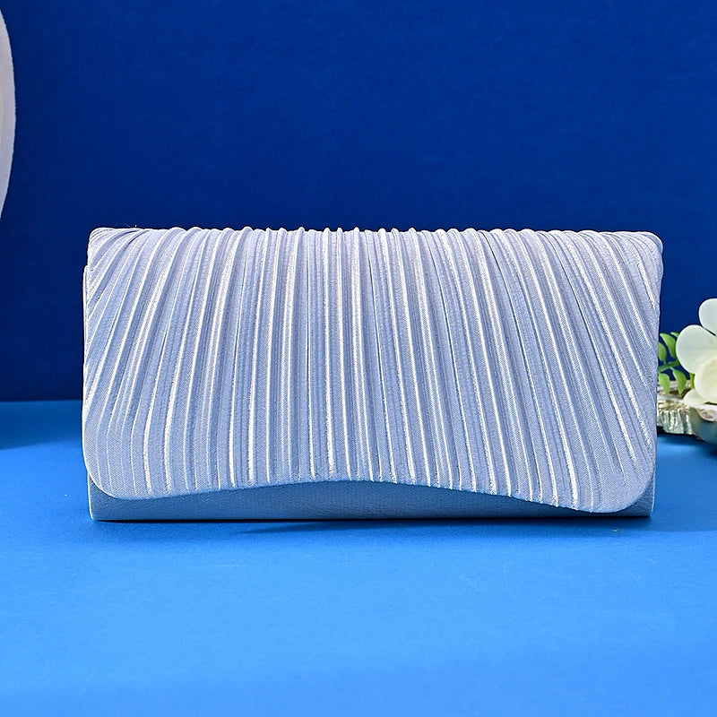 New satin dinner bag High-end banquet clutch bag dress Fashion clutch bag Small square bag Metal chain shoulder bag Wedding part