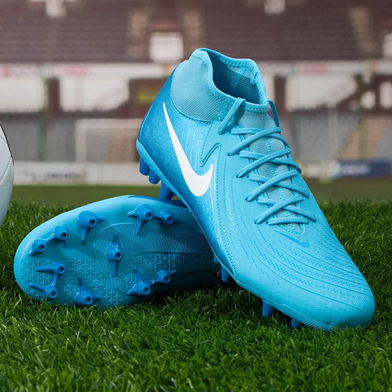 NIKE Phantom Luna II - Football Training Shoes