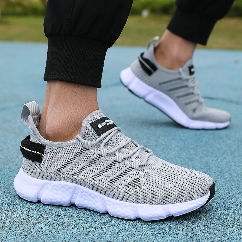 Lightweight Men's Running Shoes Breathable Mesh Knitted Walking Shoes Summer New Outdoor Exercise Tenis Masculino Sneakers Men