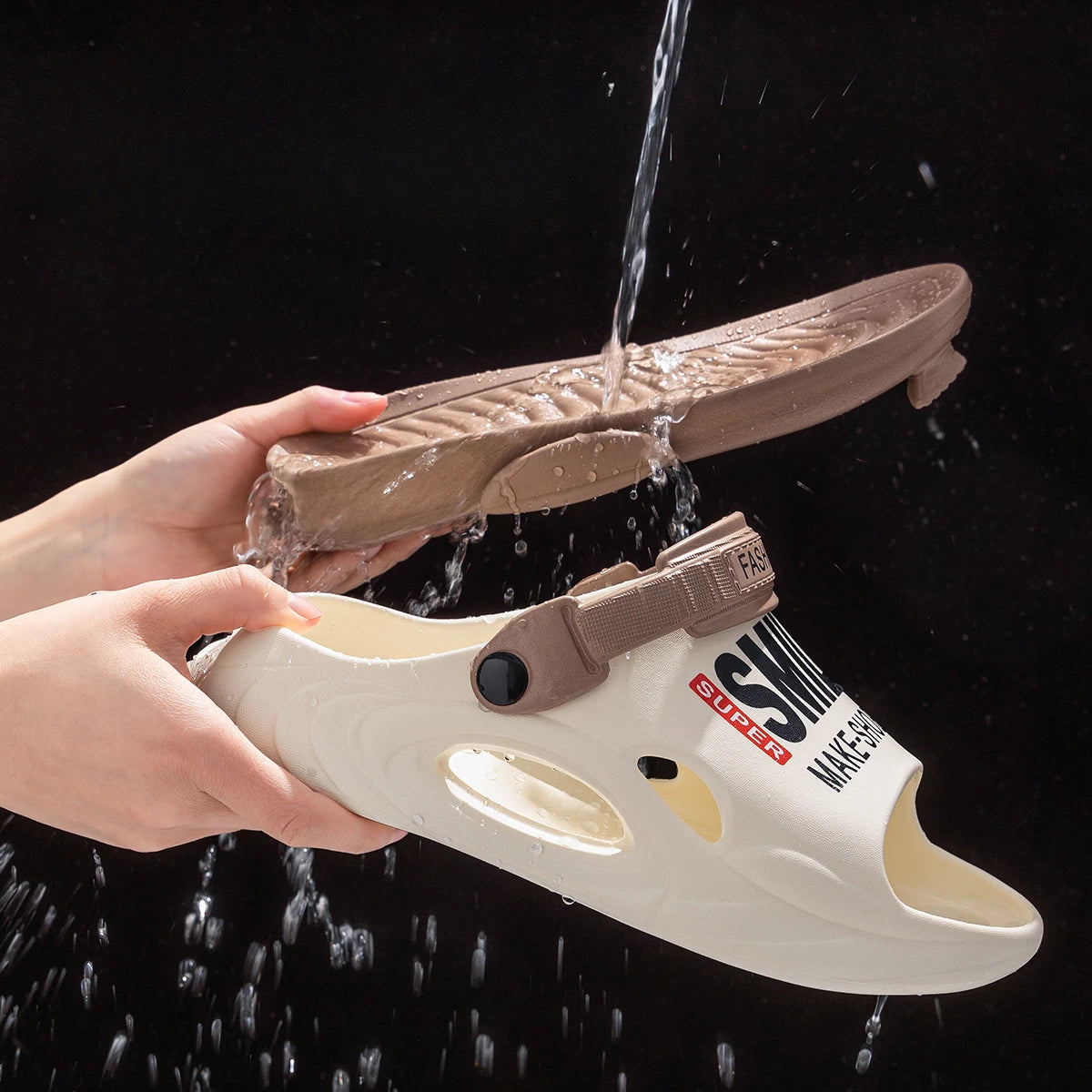 Outdoor Women and Mens Summer 2025 Men's Slippers EVA Lightweight Slides Indoor Leisure Beach Shoes Comfort Soft Men's Slippers