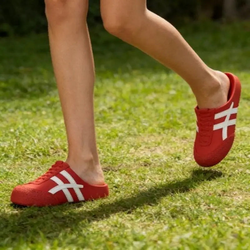 Comfortable EVA Brand Clogs Shoes Men Spring Summer 2026 Non Slip Outdoor Sports Slippers Plus Size Couple's Flats Racing Shoes