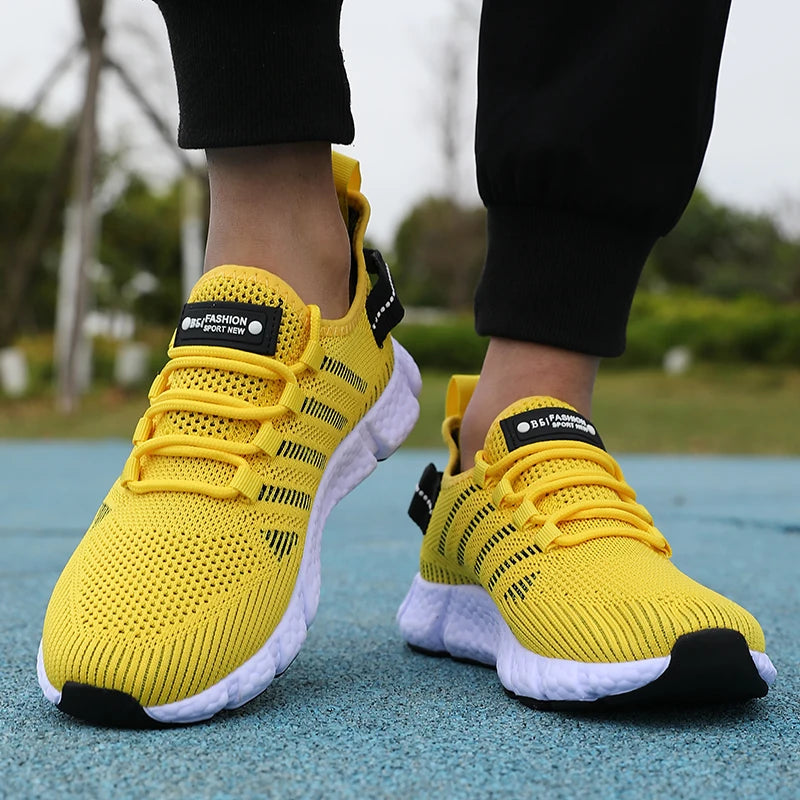 Lightweight Men's Running Shoes Breathable Mesh Knitted Walking Shoes Summer New Outdoor Exercise Tenis Masculino Sneakers Men