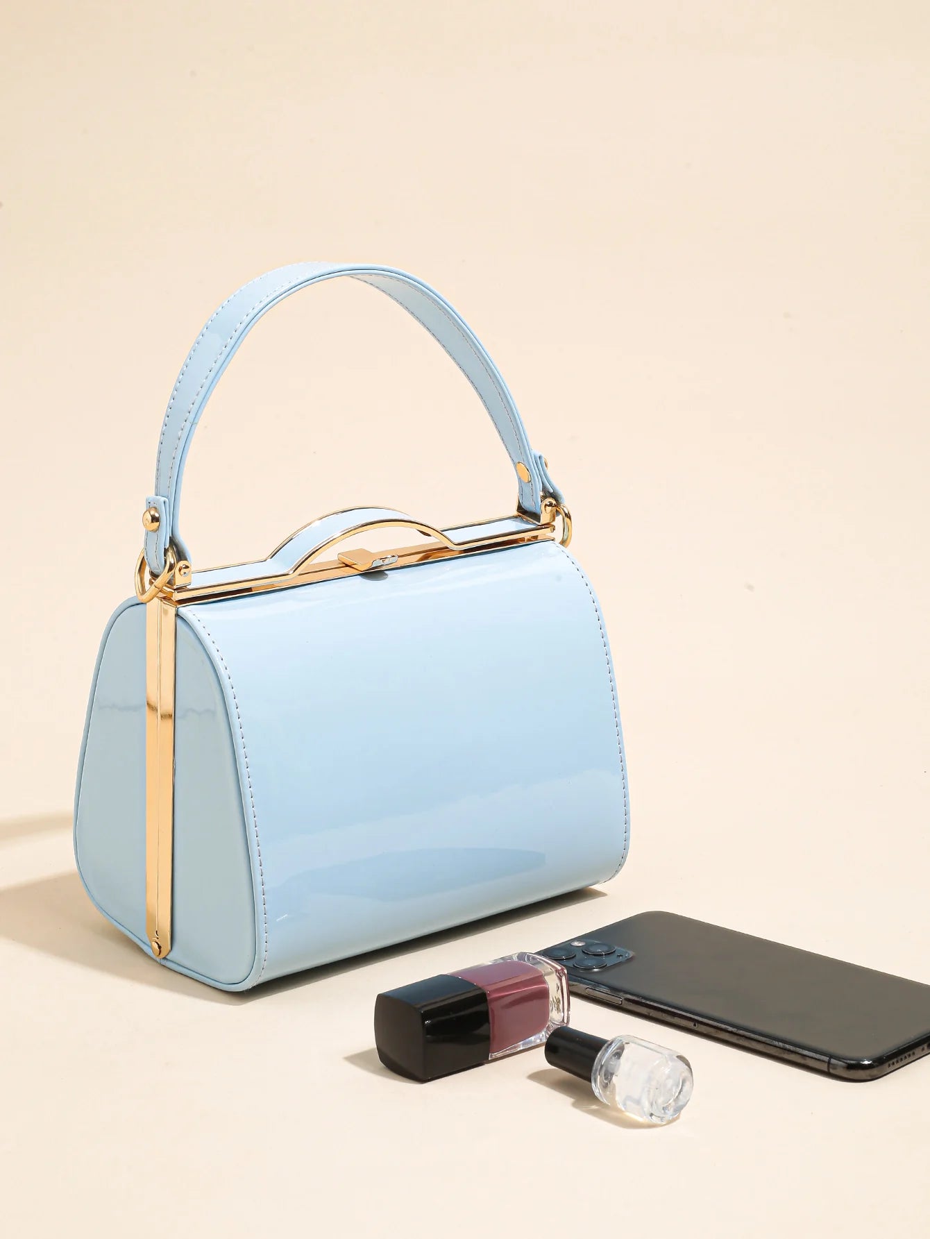 Highlight Cute Simple Patent Leather Pearlescent Leather Handheld Hard Shell Clip Dinner Bag