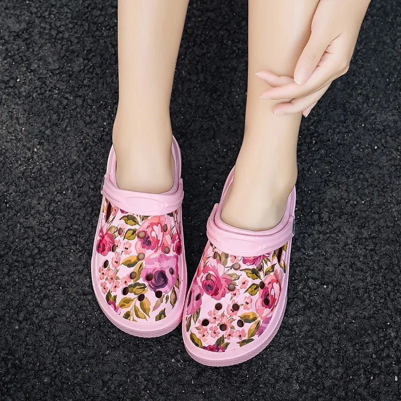 2006 Women's Ethnic Shoes Clogs Soft Sole Two-way Wear for Beach Mules and Pool Women Garden Slides Indoor Nursing Clogs Sandals