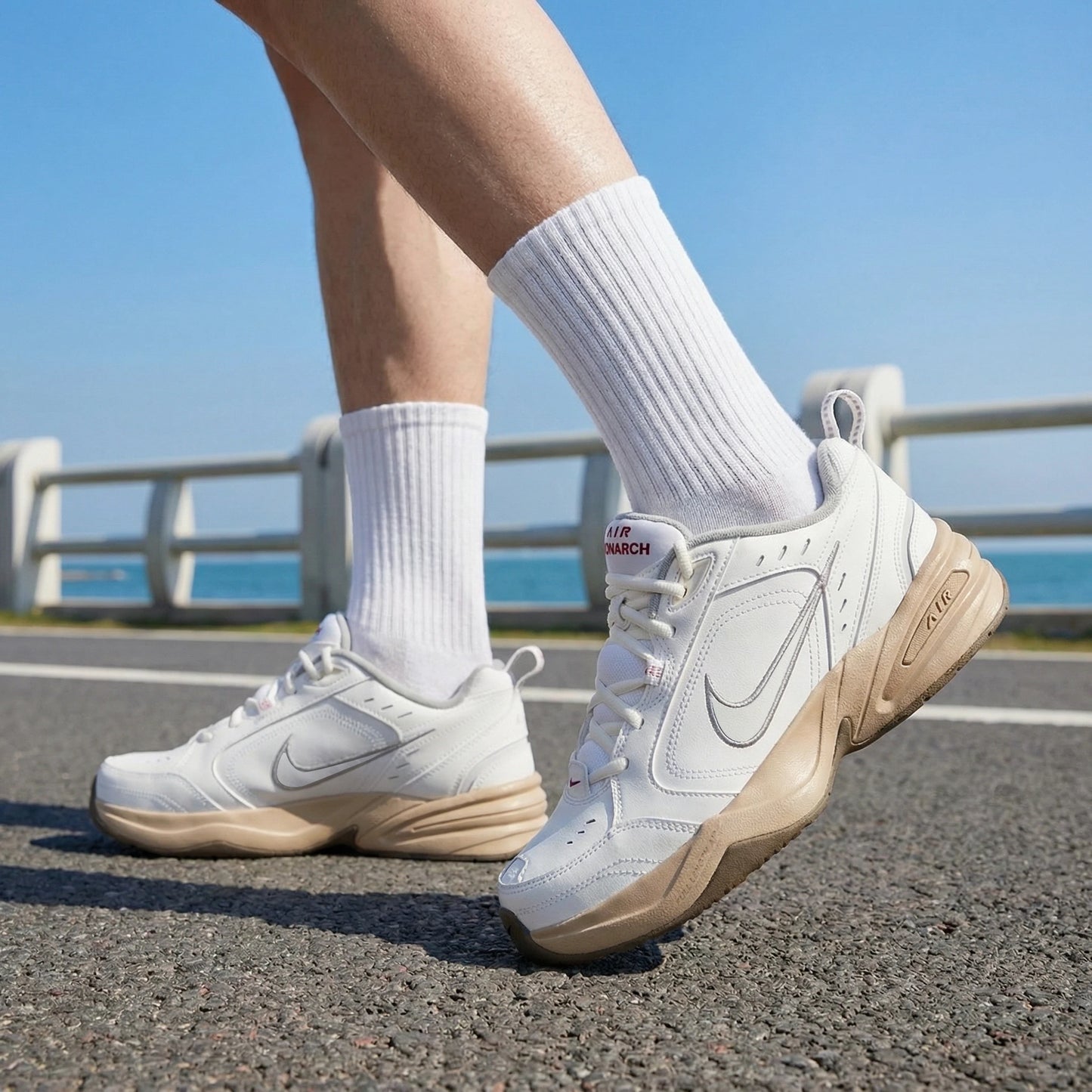NIKE Air Monarch IV - Men's Training Shoe
