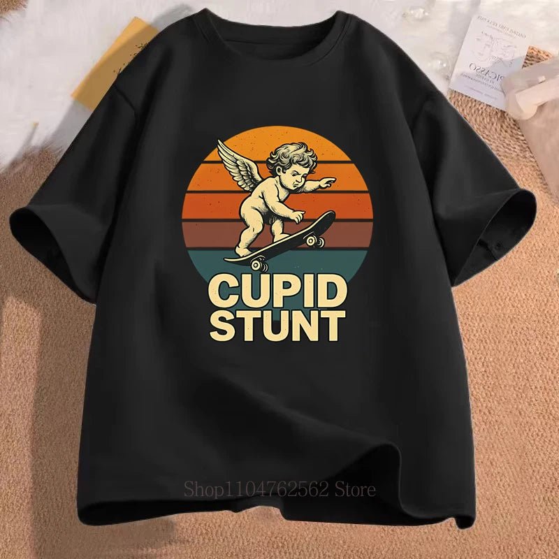 Cupid Stunt Graphic Print T-shirts Men Clothing Summe Casual Fashion Funny Meme Oversize O-Neck Short Sleeve Tops T-shirts