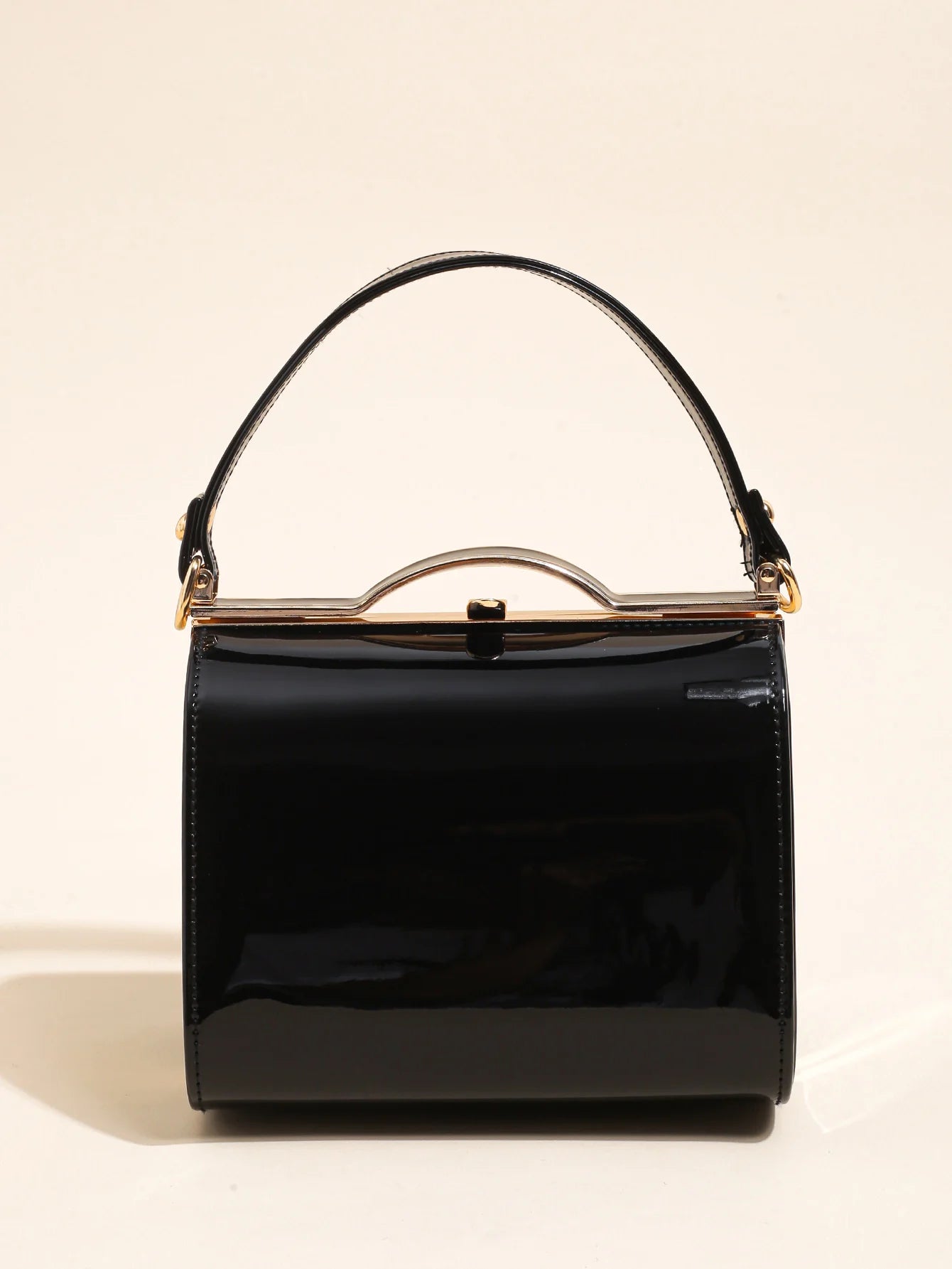 Highlight Cute Simple Patent Leather Pearlescent Leather Handheld Hard Shell Clip Dinner Bag