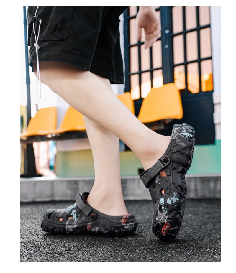 Plus Size46 47 Men Clogs Sandals Summer Outdoor Garden Clogs Hole Shoes Male Casual Shoes Water Shoes Comfort Home Soft Slippers