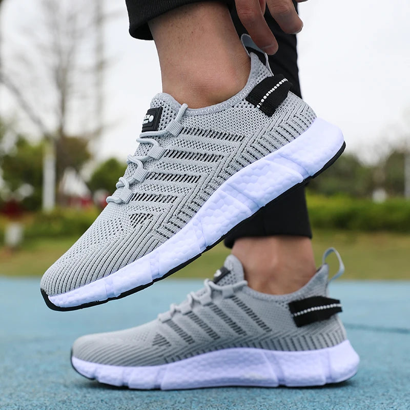 Lightweight Men's Running Shoes Breathable Mesh Knitted Walking Shoes Summer New Outdoor Exercise Tenis Masculino Sneakers Men