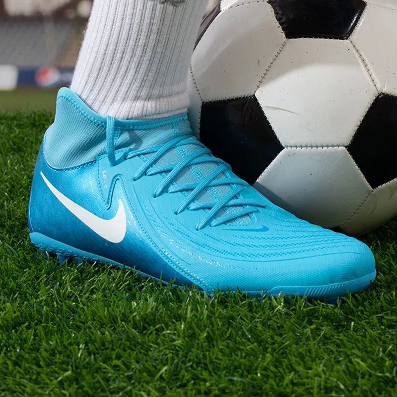 NIKE Phantom Luna II - Football Training Shoes