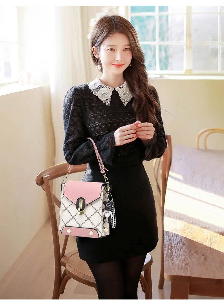 Korean version of simple and fashionable small square bag fashionable versatile shoulder messenger bag trendy mini mobile phone