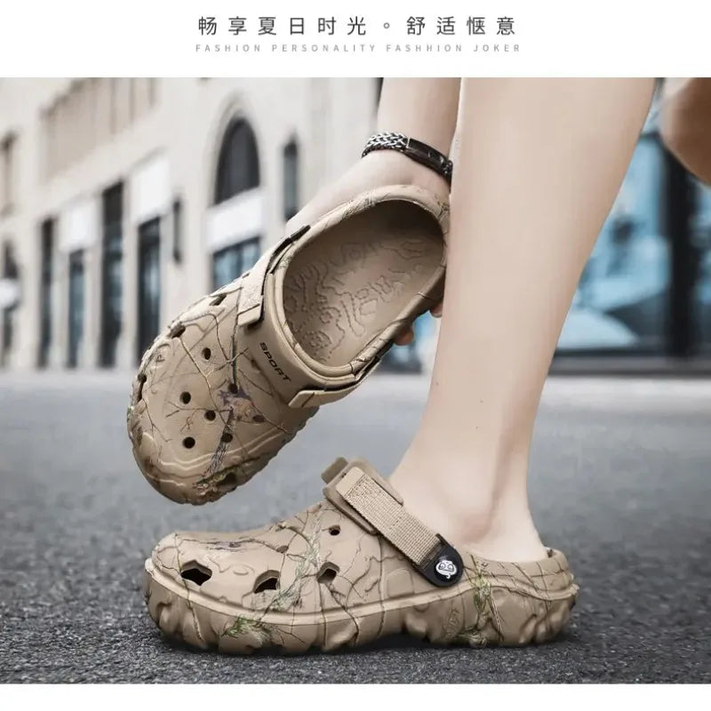Men Clogs Slippers High Quality Classic Outdoor Anti-Slip Garden Shoes Lightweight Fashion Casual Sandals Big Size 45 46 47